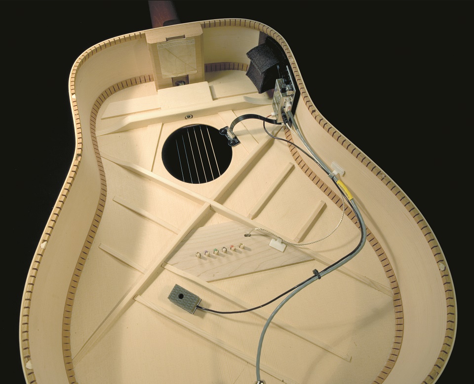 JES1988's tweet image. エレメントピックアップと高品質のコンデンサーマイクロフォンを組み合わせて、より豊かなアンビエンスとアコースティックな深みを表現します。#DUALSOURCE

▼詳しくはコチラから
jes1988.com/lrbaggs/produc…

 #lrbaggs #アコギ  #ピックアップ