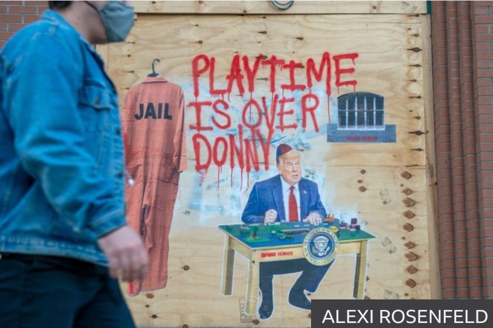 bnmscott's tweet photo. @realDonaldTrump See ya later Alligator https://t.co/dXehOBOEuE