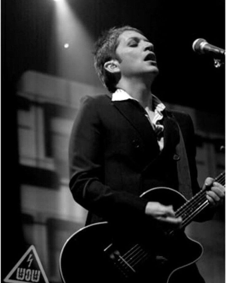 brian molko every hour (@oh_god_molko) on Twitter photo 