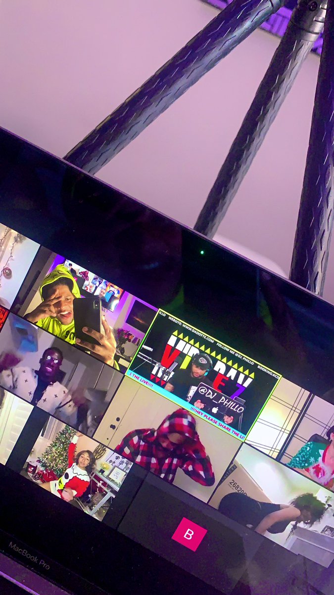 WAlbertLoman's tweet photo. This Zoom call with the cast & crew is fucking Epic! #Ahdseries #AllBlk #actor LIVE DJ and all. 🦾🦾🦾🦾💯 https://t.co/NMybwb9fI1