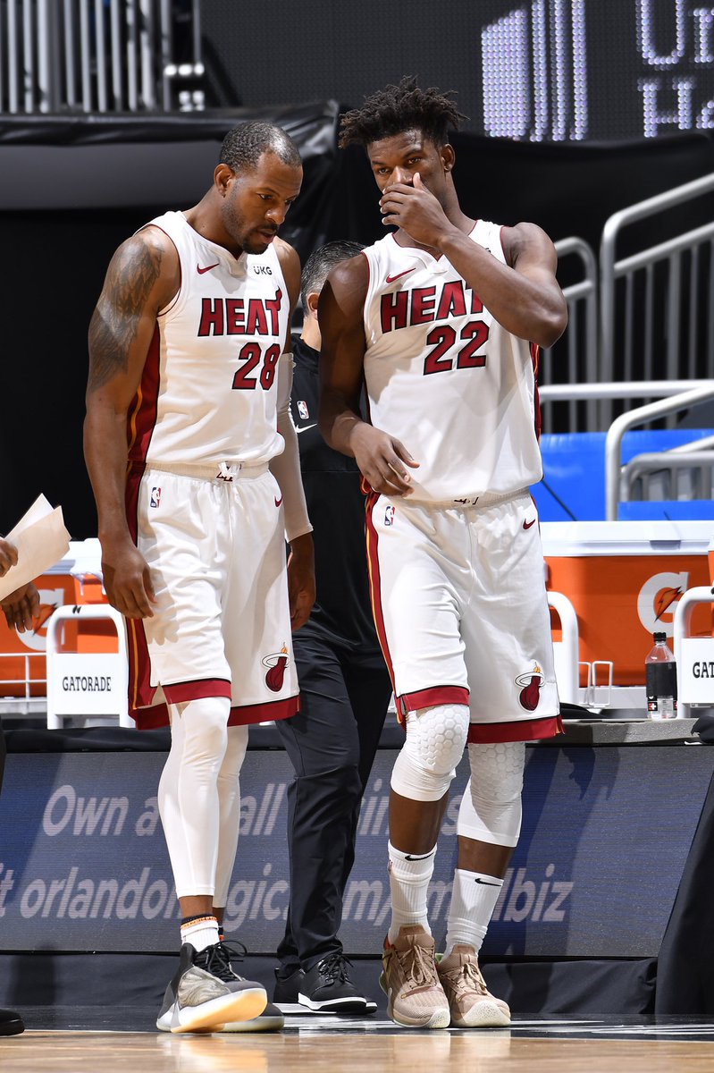 yeezy quantum on court