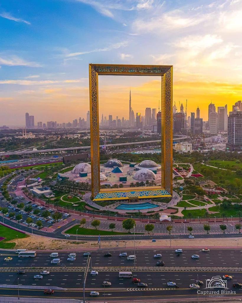 VisitDubai_AR's tweet photo. اكتشف لمحة عن ماضي دبي واستمتع بحاضرها المميز وتعرف على مستقبلها الواعد في مكان واحد.. برواز😍🖼

@DubaiFrame

📸  @ capturedblinks
#جاهزين_لاستقبالكم https://t.co/GfzHRI7wgN