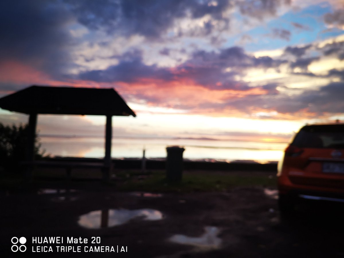 Perks of daylight saving.. Get to see such beautiful colours left behind by the setting Sun