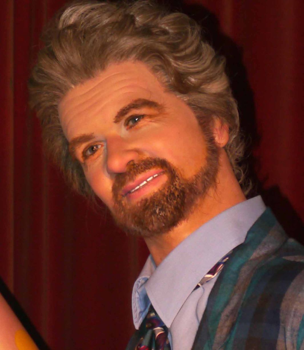 A very Happy Birthday today to the television presenter, writer, producer and business owner Noel Edmonds 