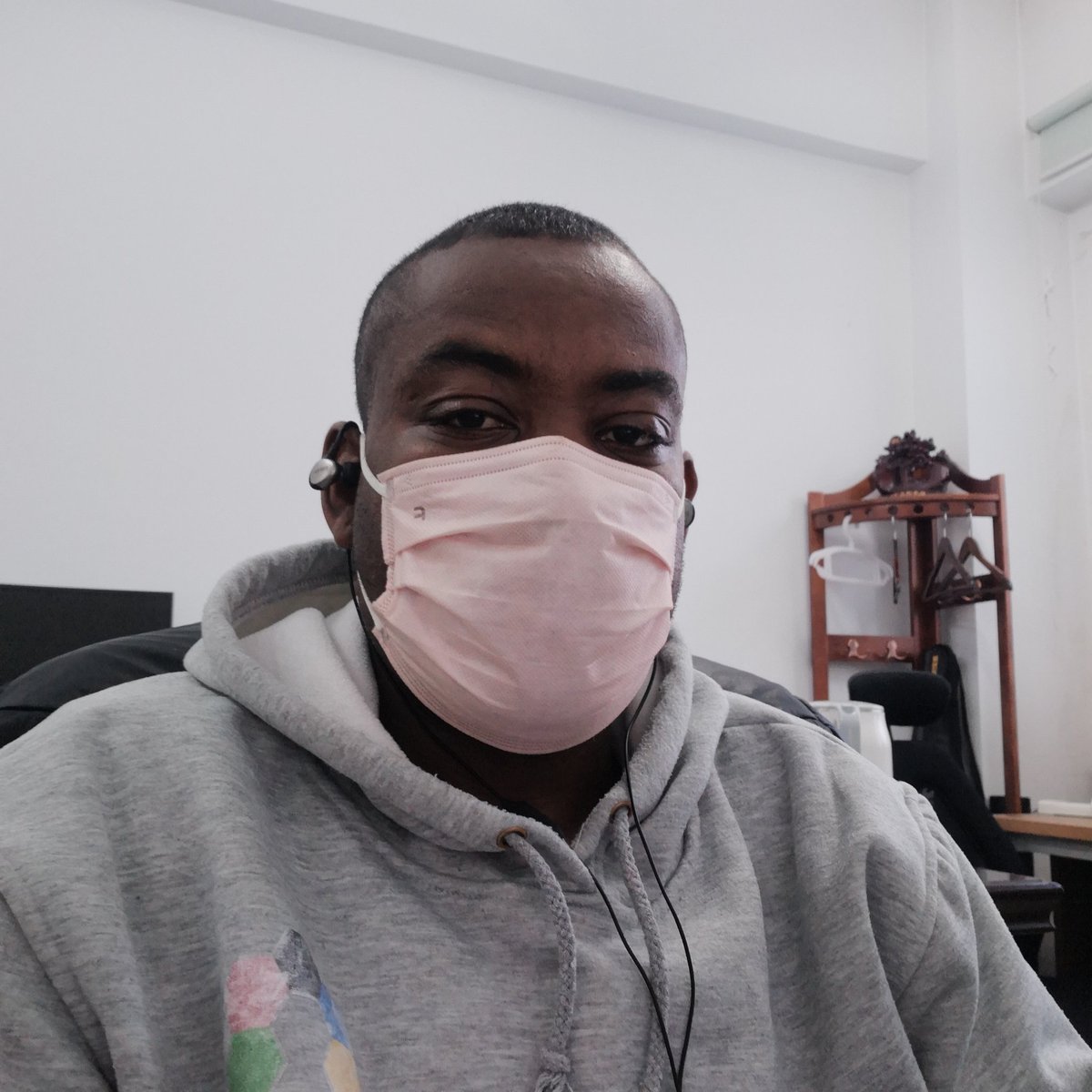 الالتزام بلبس الكمامة قد يقلل من خطورة انتقال الكرونة.... الموجة الثانية