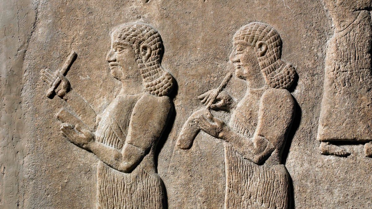 Fact 22: While at first the art of #cuneiform writing was likely restricted to a fairly small group of professional scribes and officials, from the Old Babylonian era onwards there is evidence of more widespread literacy, at least among certain classes of society.
