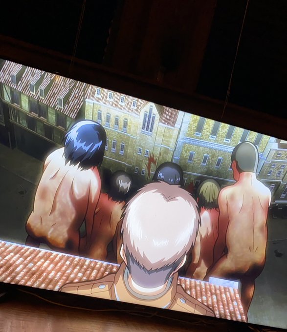 So why didn’t anyone tell me attack on titan was this good !!!!! 🥰🔥🔥🔥 https://t.co/edl6O7fWz0