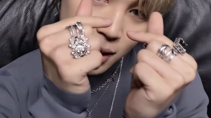 jimin tweet media