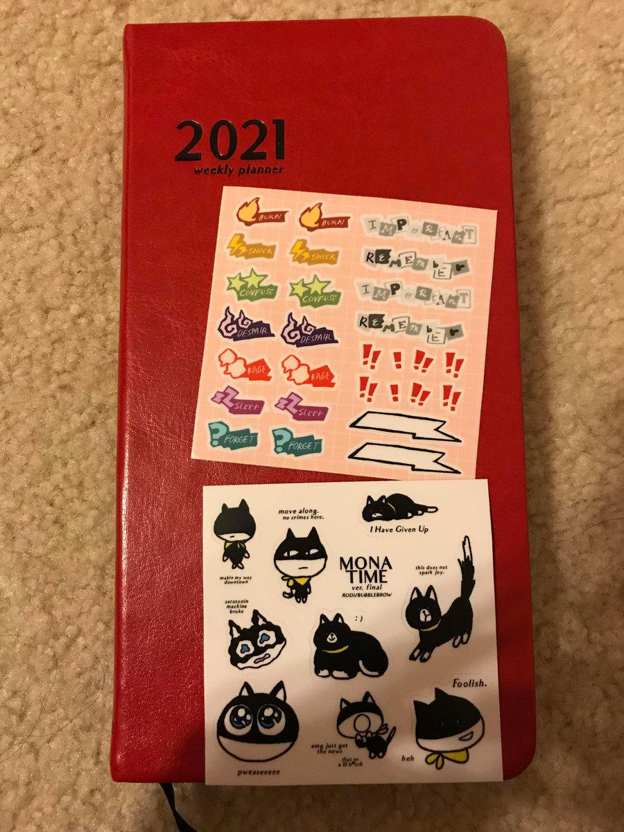 pearld00ds's tweet photo. one of my biggest fandom regrets was missing out on this year's @P5Planner, so I was *vibrating* with excitement when this bad boy finally arrived 🤩 every page in this is an absolute work of art, thank you so much to everyone who made this possible!! https://t.co/lG48IfVKYb