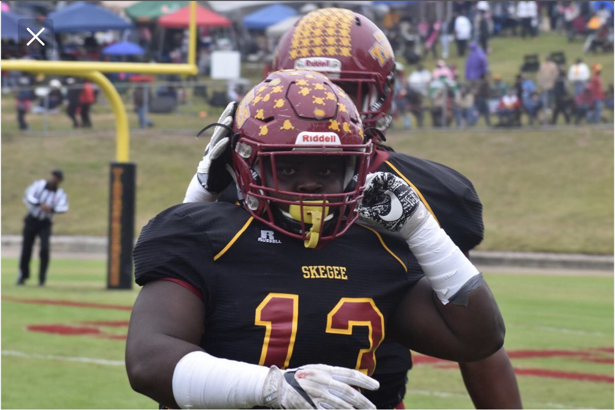 Jamal_Cornbread's tweet photo. Blessed to receive an offer from Tuskegee University #AG2G @WhitehavenTiger @CSmithScout @johnvarlas @RivalsWoody https://t.co/kVMBYyxkjH