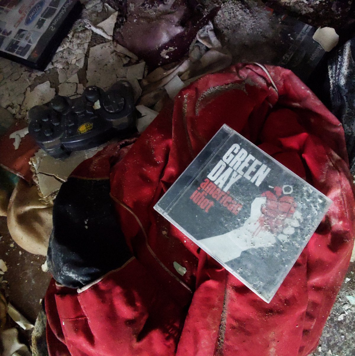 Several of the houses look like the family just walked out, leaving everything. Photo albums, letters, yearbooks, stuff I won't to post here bc it's too recent to be sorted through dispassionately like it's ancient history. That said check out this cool middle schooler's room.