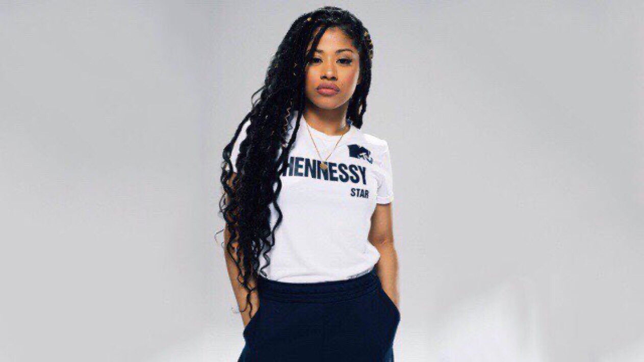 レインボーアイル Rainbow Aisle 12 22は ヘネシー キャロリーナ Hennessy Carolina さんのお誕生日 アメリカのファッションモデル ヒップホップアーティストのカーディb さんの妹で Tv Love Hip Hop への出演で有名に 18年にバイセクシュアル