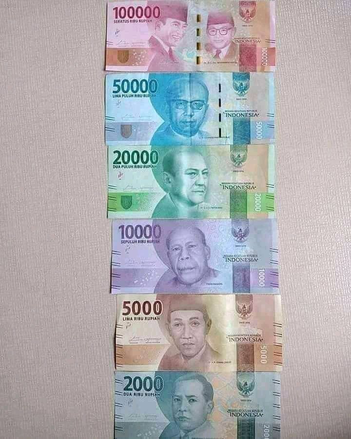 Adee15_'s tweet image. Makin kecil nominal nya makin memudar senyumannya:v