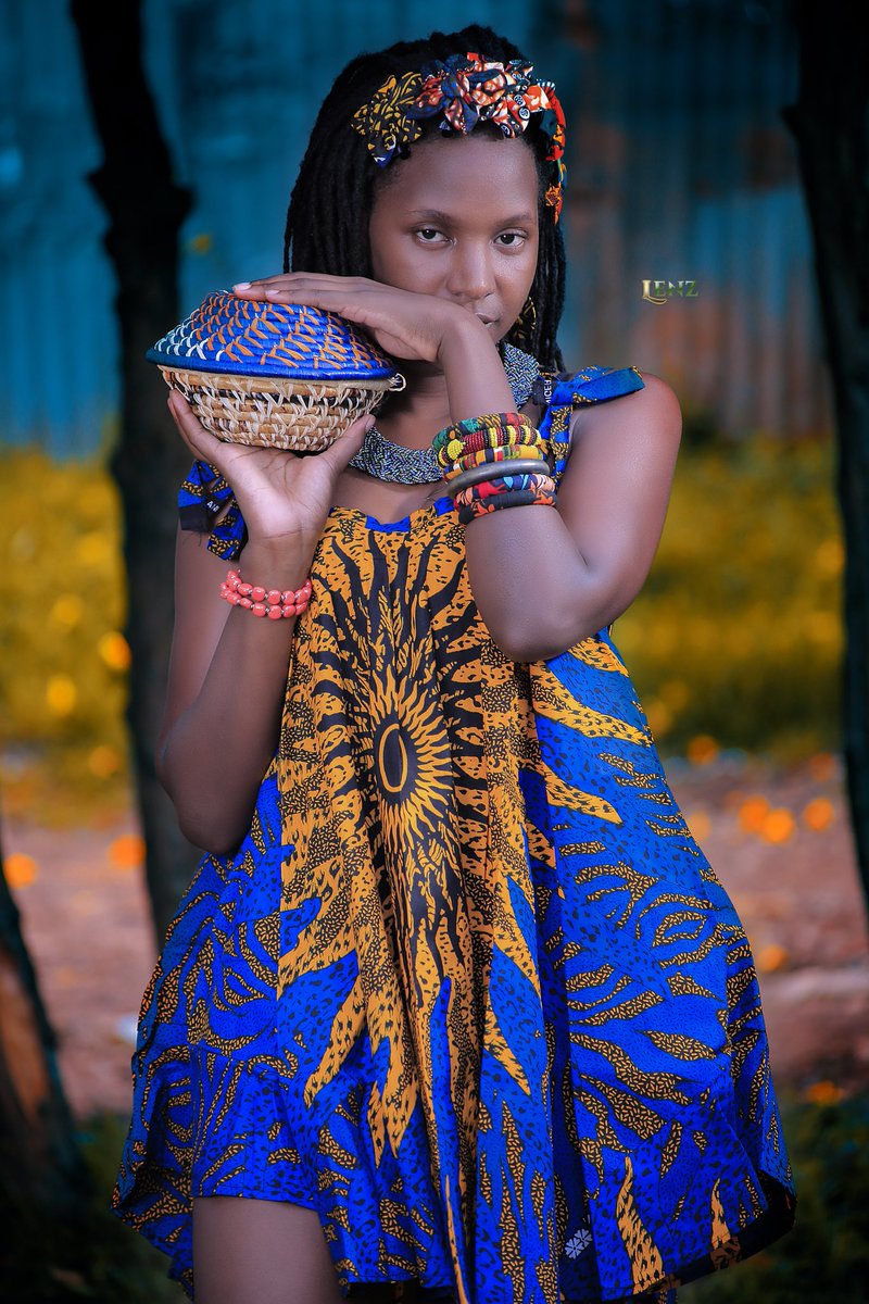 IamJoniMusi's tweet photo. So #Ug
#lenzstudios #makindye #oyitangayo https://t.co/4Aaf1jFf6k