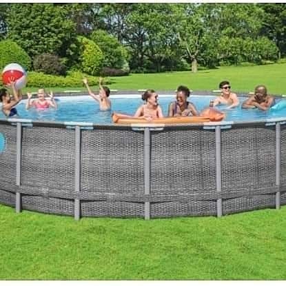 tlc819's tweet photo. How could you not want this pool? Think if all the fun you could be having! #tryazon #bestway #bestwayspringswim #polarplunge https://t.co/mY2CUNaMb9