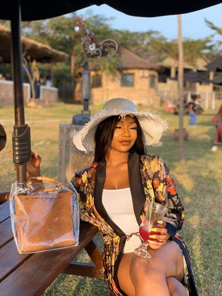 AliciaAlex15's tweet photo. It's almost time guys..........it's gonna be loud #Tacha25Loading 
Tacha Tacha Tacha 📌📌📌 https://t.co/o0BOg8yYKd