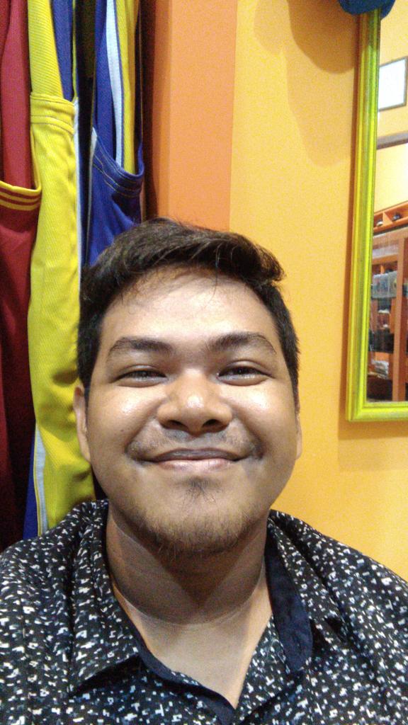 Jadi ini foto² aku pas sebelum diet.Ini foto januari sampe april 2020