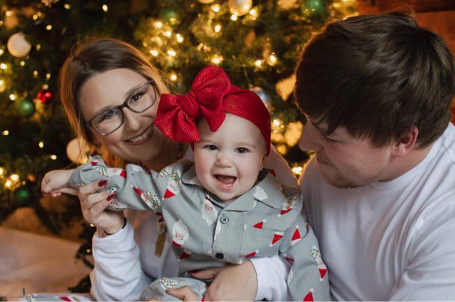 KarleeRae33's tweet photo. My beautiful family🥰❤️ https://t.co/WRHuNNkQ4v
