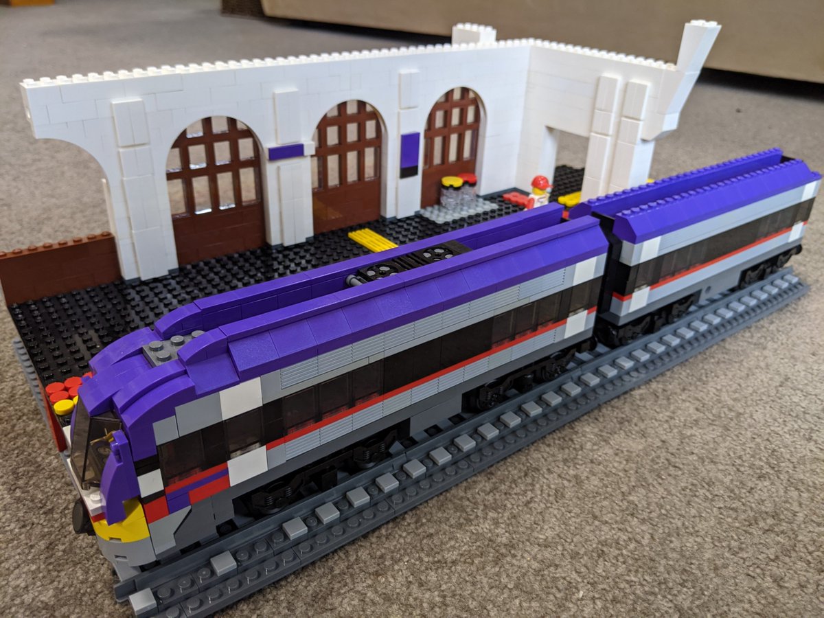 End-of-year Lockdown Lego update! I've essentially finished the frontage and worked my way across to the platforms and tracks. I've also made a first attempt at a VLocity (with a slightly older livery).