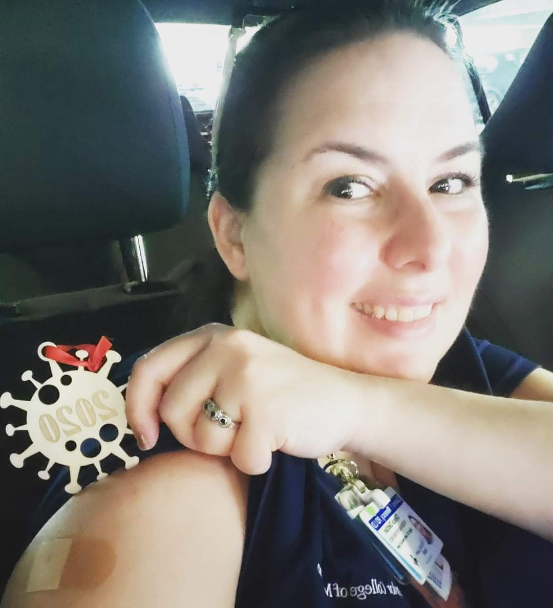 BuildUpRDNs's tweet photo. #ThisIsOurShot #dietitians #essentialworkers #frontlineworkers #vitalAF #builduprdns
Dietitians work in hospitals, clinics and LTC ..getting thr #COVID19 vaccine because #VaccinesWork https://t.co/kez1wERZBA