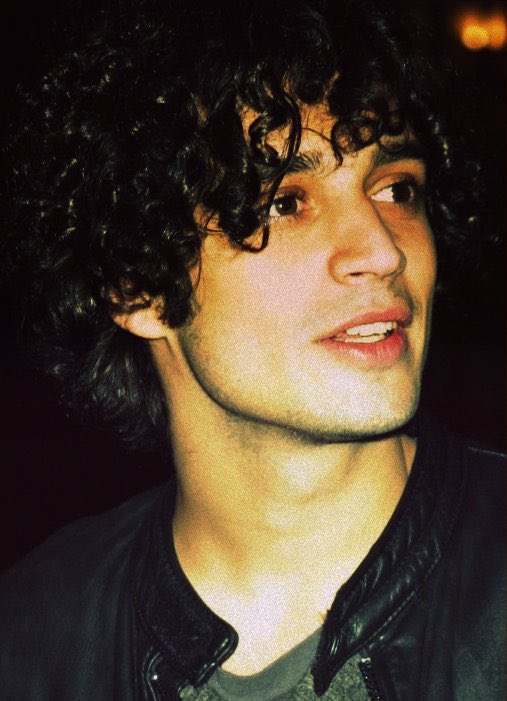 。　☆ 。　   ☆。　   ☆ ☆。　＼　　 ｜　　  ／。　☆        if the strokes      are ur comfort people click on this u won’t regret it /srs  ☆。　／　  ｜　　＼。　☆ 。　 ☆。 　　 。　　☆。