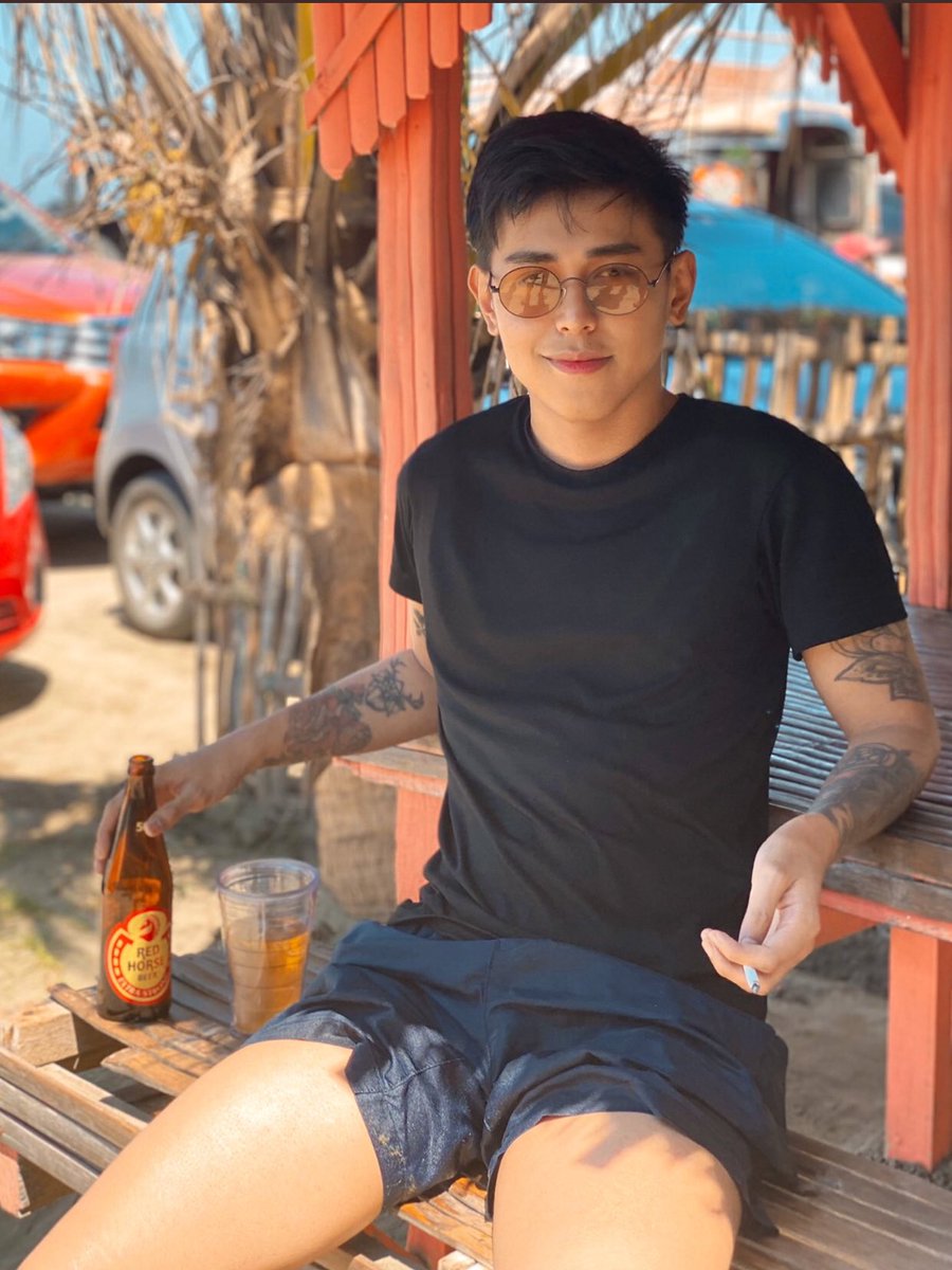 MathueSong's tweet photo. សង្ហារណាស់🍆 https://t.co/XcYBqGep9z
