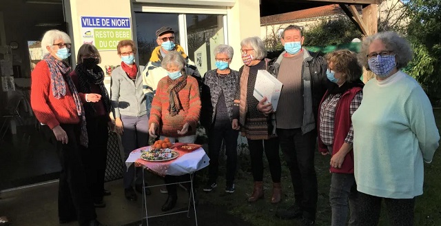E Niort Niort Aux Restos Bebes La Chaleur De Noel Partagee Malgre Tout T Co Qzmd6jlphh E Niort Niort Aux Restos Bebes La Chaleur De Noel Partagee Malgre Tout T Co Qzmd6jlphh