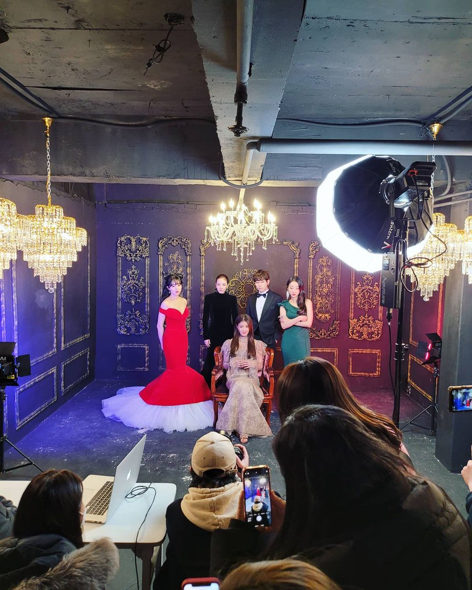 WeLoveDara's tweet photo. [leesiyoung38]
🔗: https://t.co/RcOn0sbuYV

"#CelebBeauty3
Sandara Park
Jung Hyesung
Dindin
Seo Hyelin
See you soon for Celeb Beauty Season 3 😊🙏🙇‍♀️"

#Dara #SandaraPark #다라 #산다라박 https://t.co/LDwuSKbnh5