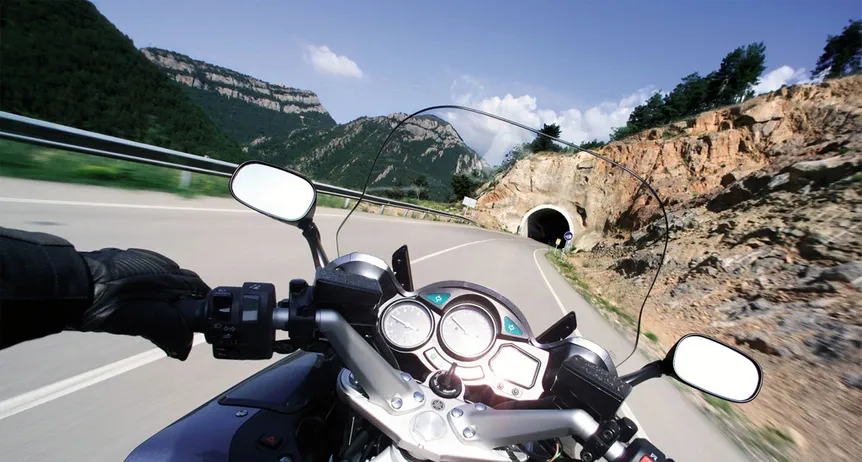 convergenz's tweet photo. 7 Reasons Why Everyone Should Own A Motorcycle
1. Closest Thing To Flying
2. Inexpensive Maintenance
3. The Bike Bond
4. The Cool Factor
5. You’re In It Like Never Before
6. Variations on The Word “Escape”
7. MPGs, Baby! https://t.co/ScSZbiYqM6