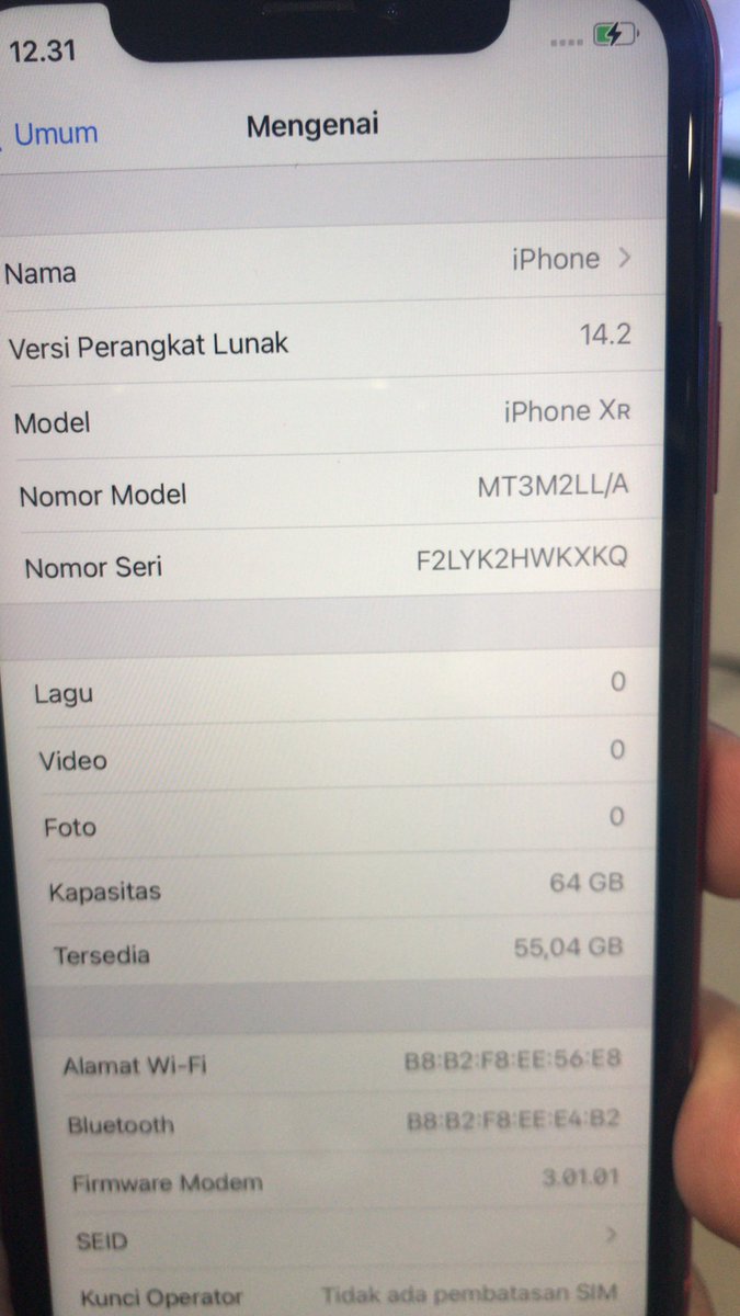 vai_goalkeeper's tweet photo. jual iphone XR red 64gb dual on  #Apple #iphoneXR #iPhonePraSempre https://t.co/8MOIlZZ7M8