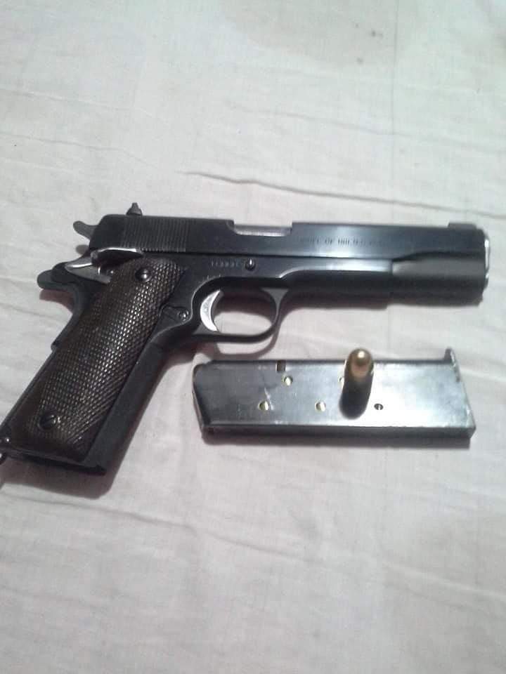 korn_tun's tweet photo. #ขายปืน
.45 colt1911 
ไม่มีโอนก่อนไม่มีมัดจำ
ปืนเถื่อนไม่มีทะเบียน
สนใจแอดไลน์👇
มาสอบถามรายละเอียด
#ปืนเถื่อน #ปืนหลุดจํานํา 
#ปืนไม่มีทะเบียน #ปืนมือสอง 
#ปืนเถื่อนส่งจริง #ปืนราคาถูก 
#ปืน #ปืนไทยประดิษฐ์ #ปืนแปลง
#ปืนแท้แกะกล่องไม่มีใบ 
#ปืนแบลงค์กัน #ปืนนอก #ปืนนอก https://t.co/SkYeNKp1LG