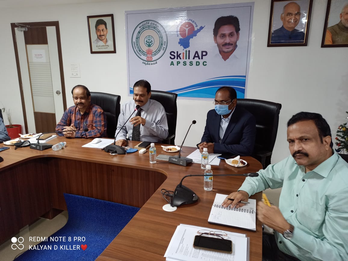 DrArjasreekanth's tweet image. SKILLAP/APSSDC

@AP_Skill  and #BoardofIntermediateEducation have jointly started soft- communication - Behavioural Skill training programme for Inter SC students. 
#Skills4All #SkillsForLife #skilldevelopment #Intermediate