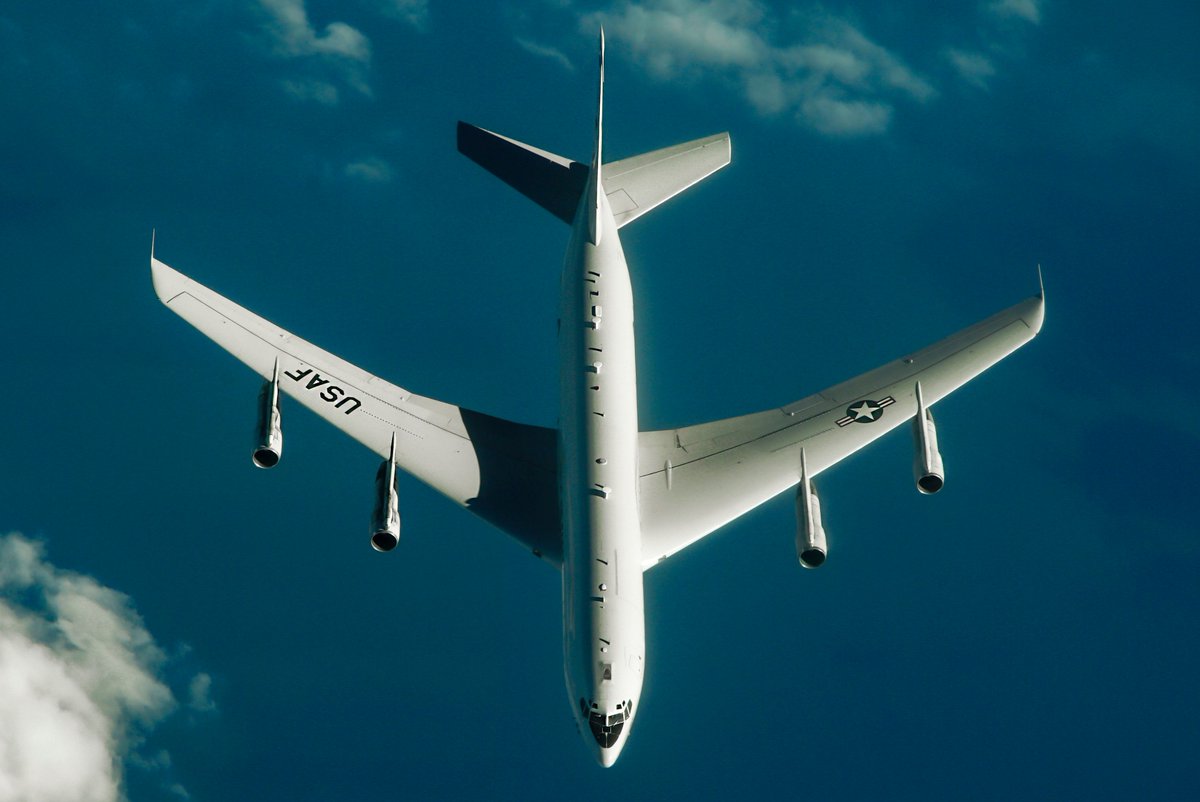 The radar and computer subsystems on the E-8C can gather and display detailed battlefield information on ground forces. The information is relayed in near-real time to the Army and Marine Corps common ground stations and to other ground command, control, communications, computers and intelligence, or C4I, nodes.

The antenna can be tilted to either side of the aircraft where it can develop a 120-degree field of view covering nearly 19,305 square miles (50,000 square kilometers) and is capable of detecting targets at more than 250 kilometers (more than 820,000 feet). The radar also has some limited capability to detect helicopters, rotating antennas and low, slow-moving fixed wing aircraft.

As a battle management and command and control asset, the E-8C can support the full spectrum of roles and missions from peacekeeping operations to major theater war.