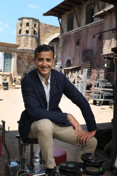 rtl1025's tweet photo. 🔴 A #nonstopnews per un annuncio importante ora ospiti Luca Bernabei e Elena Bucaccio, rispettivamente AD e Head of Drama di @LuxVide🎙️ https://t.co/Df2gCoWKVr