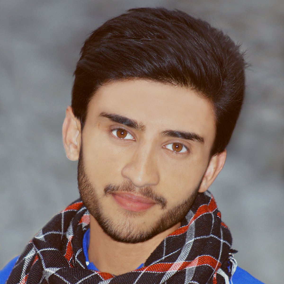 حُسن والوں میں ہم خود کو شمار نہیں کرتے
ہماری سادگی ہی کافی ہے لوگوں کے دل جیتنے کے لئے. ♥💙💗
#کامیابی_کا_سفر
#سوچ_کا_سفر
#محبت_کے_رنگ
#سکوتِ_عشق
#محفل_سخن
#تاثیر_عشق
#نصاب_عشق
#ادب_کا_سفر
#زھرا
#NewProfilePic