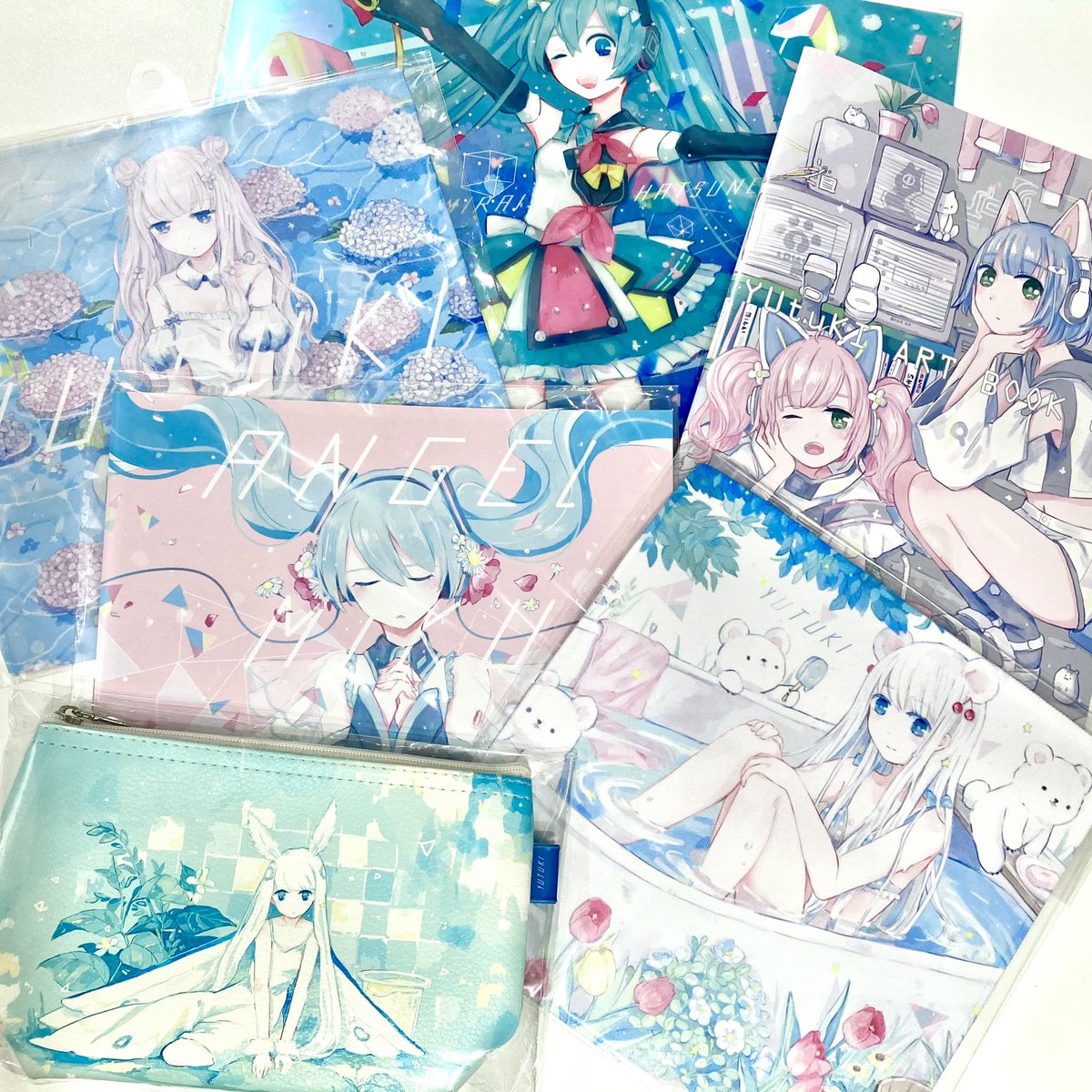 Park Yutuki 明晰夢 イラストレーターyutuki ユツキ が明晰夢 めいせきむ という儚くて曖昧で夢見心地なテーマの中で様々なイラスト アートを展開して活動をしている 淡い色彩が魅力的なイラストレーターさんです Yutukiさんの描かれる