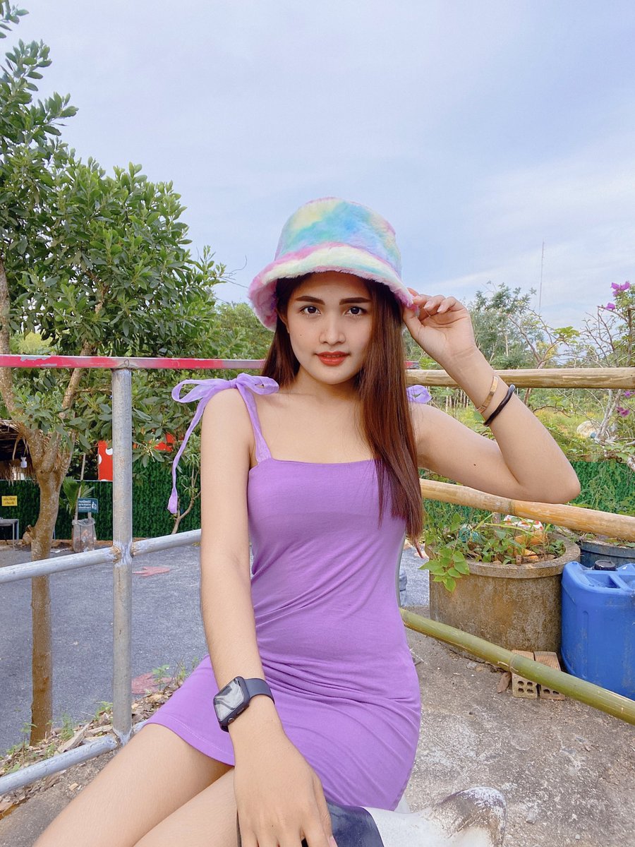 kanchaya_m's tweet photo. ฉันไม่ได้รวย ฉันสุรุ่ยสุร่าย. 😎

•2 5 6 3 🌈💜

#แคปชั่นเสี่ยว #แคปชั่นน่ารัก #แคปชั่นโสด #แคปชั่นเศร้า  #แคปชั่น2020 #แคปชั่นอ่อยแรง #แคปชั่นความรู้สึก #แคปชั่นความทรงจํา #แคปชั่นภาษาอังกฤษ #แคปชั่นรักแฟน #แคปชั่น��รรมชาติ #แคปชั่นตลก https://t.co/MuoXbo9cms