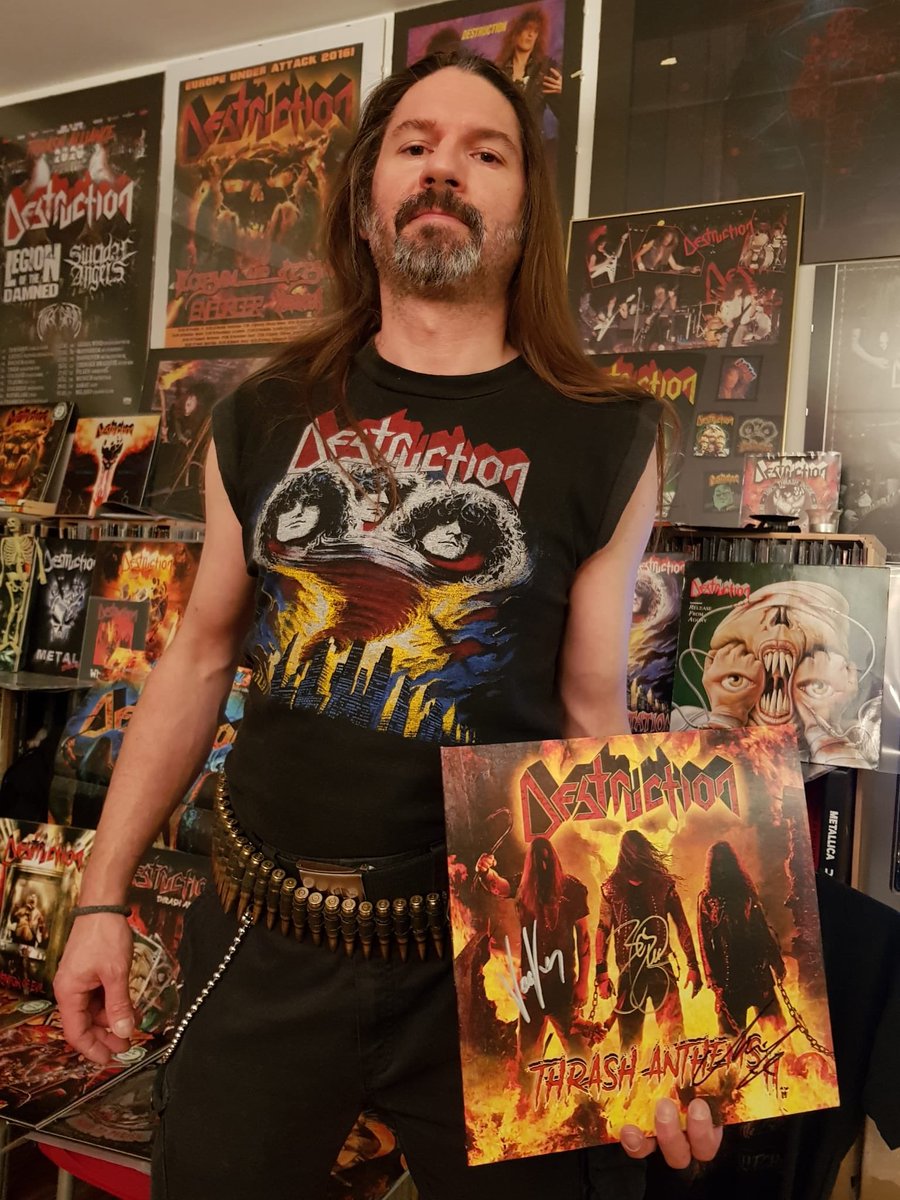 EmilVetsch's tweet photo. happy birthday Schmier 🤘🏻🔥🤘🏻 @destruction #Destruction #madbutcher #eternaldevastation #infernaloverkill #thrashmetal #borntothrash #schmier https://t.co/WYJ6VUoEKi