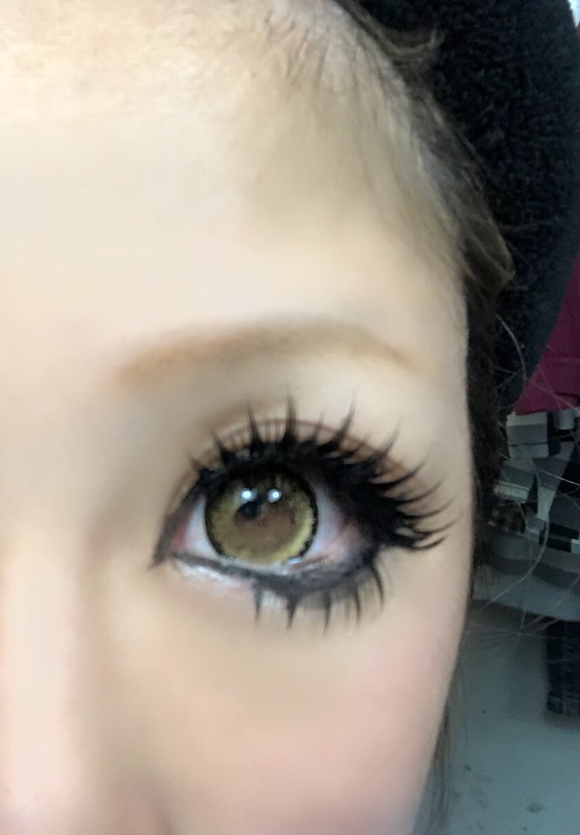 ちゃんちぃ26 未婚シンママ歴約5年 この頃のアイメイクたるや𐤔𐤔 化粧に2時間かかってたバカ 今や化粧は分で終わります ギャル 元ギャル つけま命 メイク遍歴