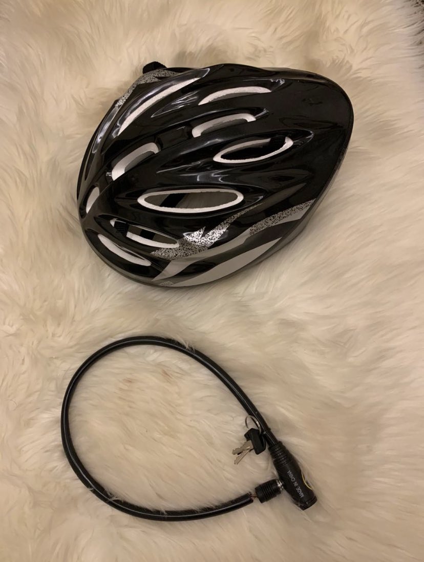 om_ghala71's tweet photo. *للبيع* / 
🚴🏼دراجة هوائية رياضيه 🚴🏼
أستعمال نظيف جداً
وزنها خفيف ؛  اماكنيه فك الكفر الامامي بسهوله ونقلها 
تغيرات سرعه وخفه اماميه وخلفيه 
كفر رول نحيف 
معاها خوذة وسلسله بقفل 

💵السعر / ٦٠٠ ريال 
للوصول السريع : ⚡️👇🏻
https://t.co/RMnj9msuOW

#اكثر_شي_تصرفون_عليه_فلوسكم https://t.co/Bdfnm7OrLm