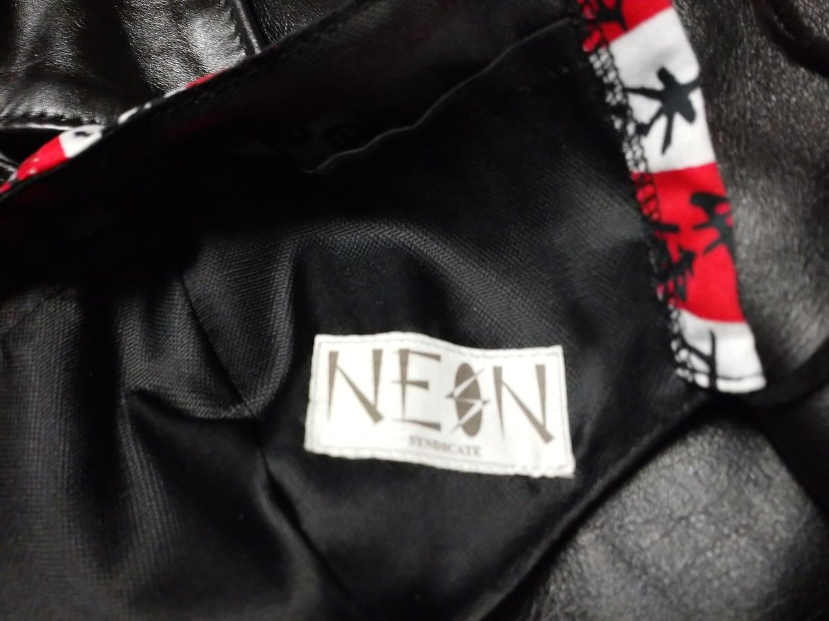 tuTVJJbXPtDt4VR's tweet photo. Enokigナの兄さん!!
ありがとうございます!
超かっこいいマスク!!
絶対コロナかからない☆
#Enokigナ
#コロナに負けるな
#太陽と月灯
#NEONSYNDICATE
#音楽酒場すなふきん
#まちジャム
#バーペガ
#ストラマーズ https://t.co/yVBMa5IrnQ