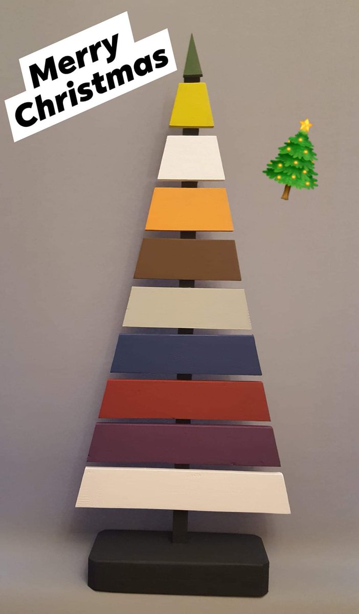 Merry Christmas from Painting the Town. Thank you for all your love and support this year!
Love and light, 
@LauraSGreenArt