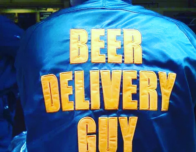 DarkArchNeath's tweet photo. We’re out and about again from 2pm delivering draught beer and crates of bottles &amp; cans!🍻

Don’t go dry this Christmas, order yours now at https://t.co/sM46Y6yqak

#Neath #Beer #Delivery #TakeAway #Alcohol #Christmas #Xmas #Party https://t.co/RrN7s1lhC1