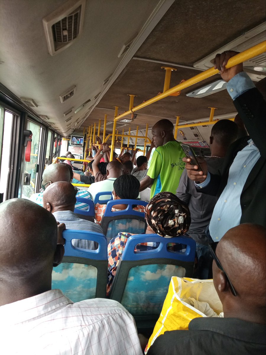 DVNEWS4's tweet photo. Onboard a brt bus. Meanwhile, I need an explanation #lagos where is the social distancing in this ? Bus fare was increased to compliment the expected loss from lack of boarding commuters at full capacity..so what is this ? #LASG #COVID19Nigeria #trafficchief #lagostraffic https://t.co/EFlZk4cAEp