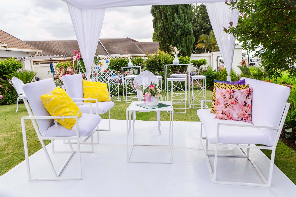 nonoevents's tweet photo. #LalalaOfficialMusicVideo
Thank you @Moozlie
#LoungeSeating
#CocktailSeatingDeco
#PyramidGazebo
#DrapedGazebo #CabanasDaybed
#Backdrop #Photobooth
#Flowers #Candles #Deco
#EventFurnitureHire #events
#NonoEvents https://t.co/iwuW0hsmib