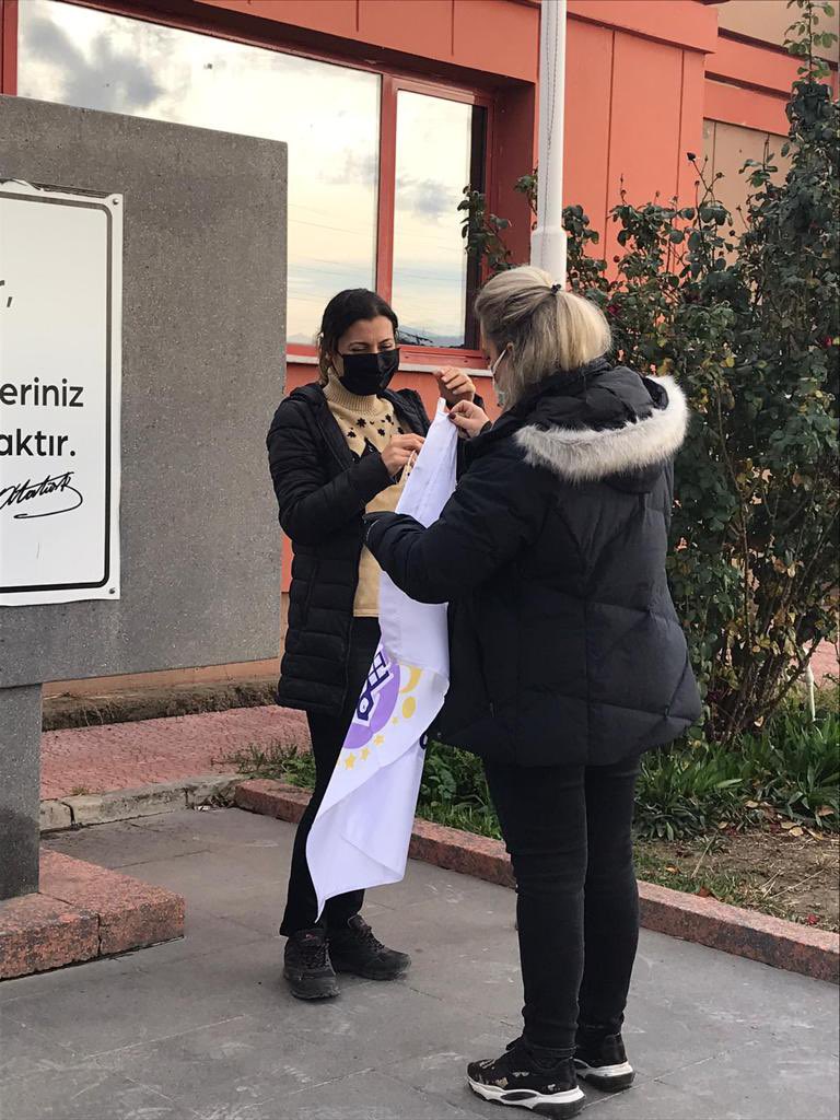 İlçemiz okullarından, Akiş Ögütçü ve Tekel Ortaokulları eTwinning okul ünvanı almaya hak kazanmıştır. Yürüttükleri başarılı projeler sonucu kazanılan ünvan, Avrupa düzeyinde eTwinning için rol model olan ve yüksek seviyede görünürlük sağlayan bir ünvandır. Tebrik ederiz.