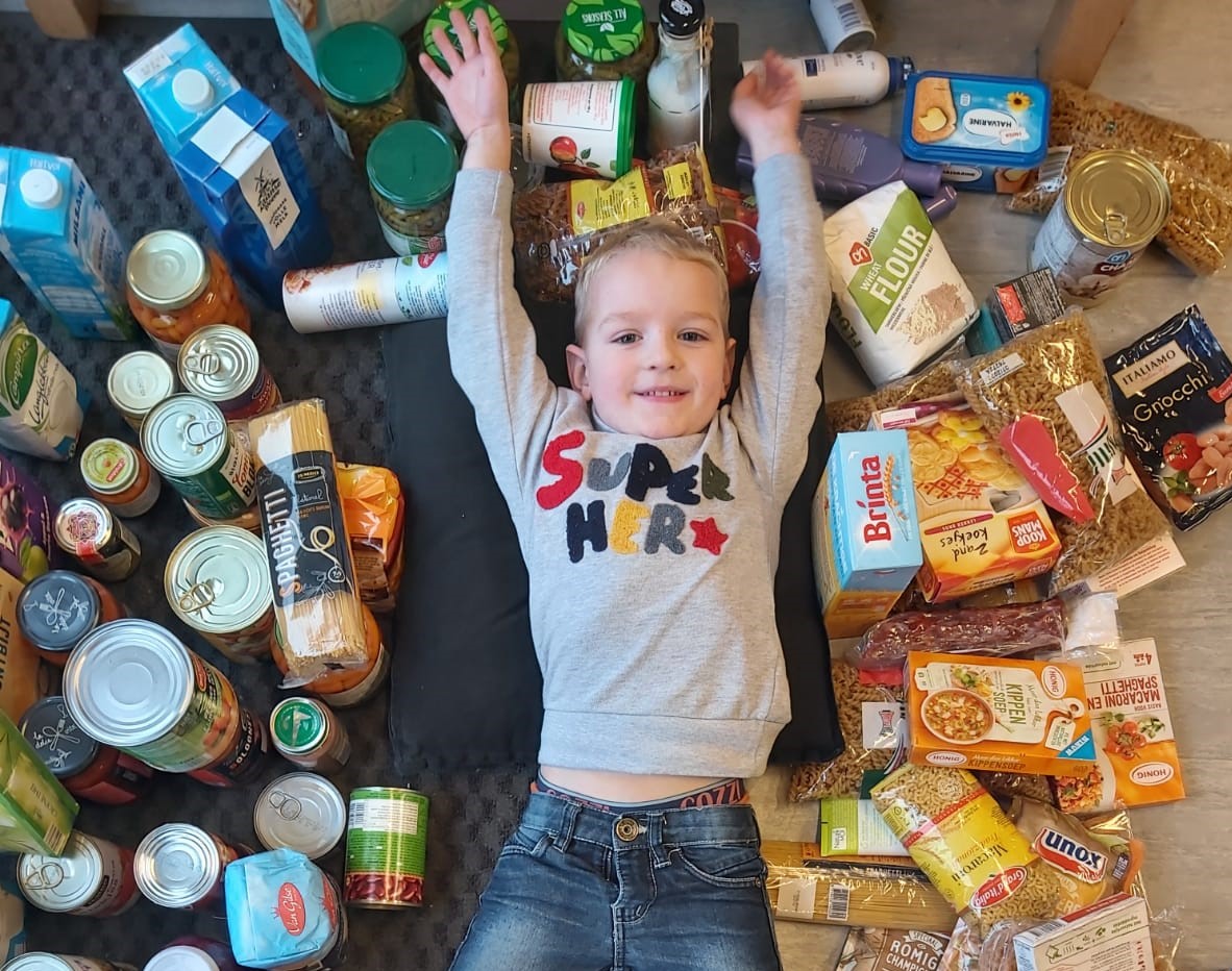 153 kratten vol producten, met een totale waarde van € 7.650,-! Top-opbrengst door SKSG voor <a href="/deStadseVB/">VoedselbankGroningen</a>: sksg.nl/top-opbrengst-…