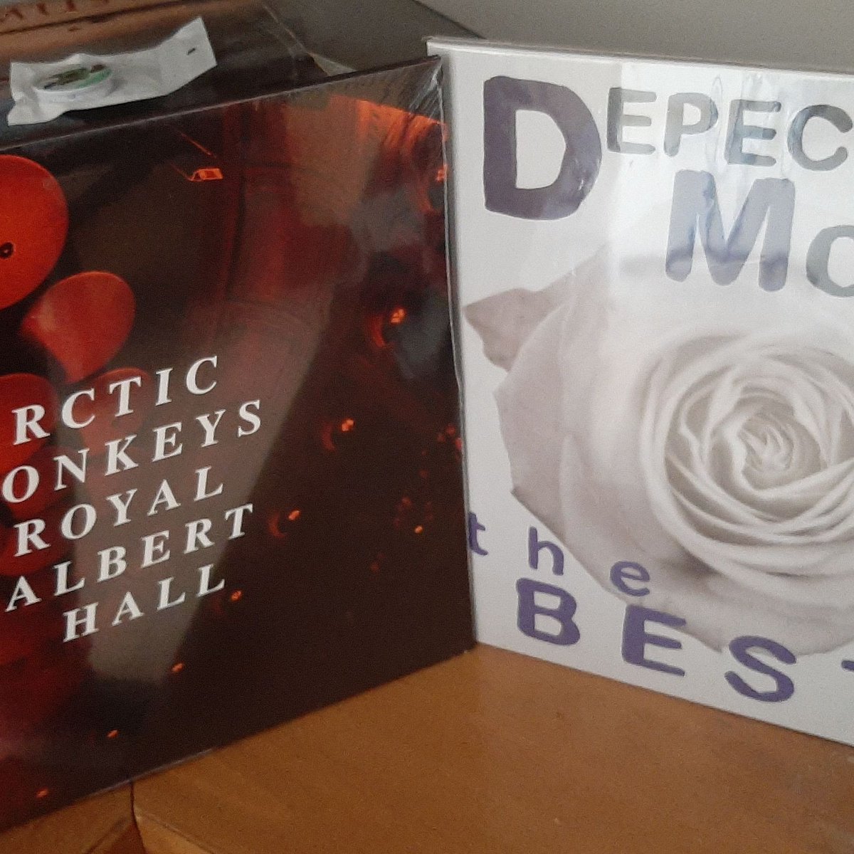 OrenKdoshim's tweet photo. New vinyl records https://t.co/nobrqytFXM