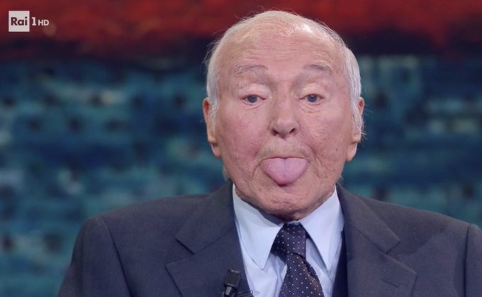 PDUmorista's tweet photo. Piero Angela festeggerà il suo compleanno con la moglie.
#PieroAngela #92anni https://t.co/J0TdRCaqiP