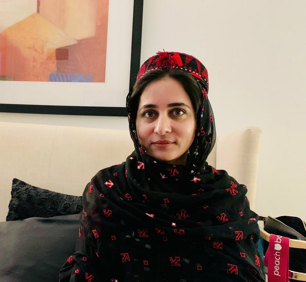 کریمہ بلوچ کی موت سےایک اور بات واضع ہوگئی ہےکہ بھارت  اس کھیل میں، اپنا پیسہ اور میڈیا رپورٹس برائے پولیٹیکل پناہ دے کر، گمراہ پاکستانیوں کو، ایجنٹ سمجھتا ہے،دوست نہیں۔ باقی۔۔رات گئ بات گئ۔۔

ہم تو پہلےبھی کہتےرہےہیں کہ ہندوتوا سرکار ایک مکار دہشتگردانہ سوچ کی حامل جماعت  ہے۔